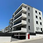 Lea, Apartman Makarska