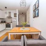 Apartman Lea,