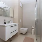 Apartman Lea,