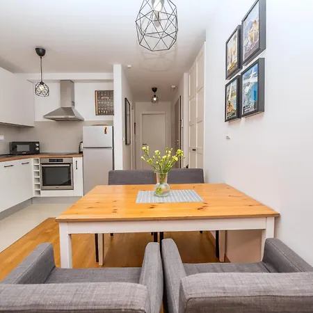 Apartament Lea,